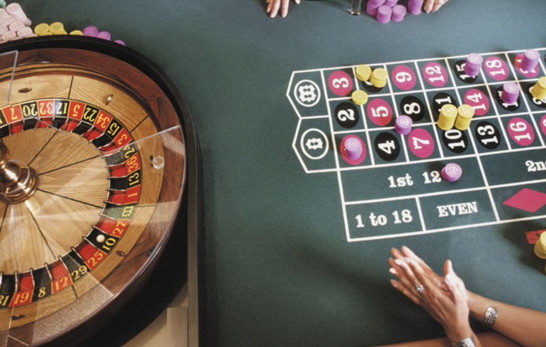 Fruit 777 Slot Machine کیسینو گیمز کا ایک زمرہ منتخب کریں

