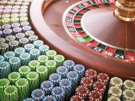 Fruit 777 Slot Machine کیسینو میں ایک آن لائن گیم کا انتخاب کریں۔